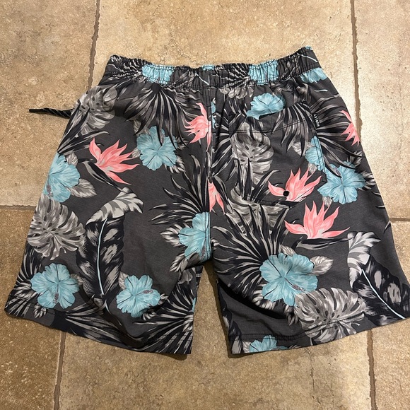 Medium Mens Hurley Swimsuit - Picture 2 of 3